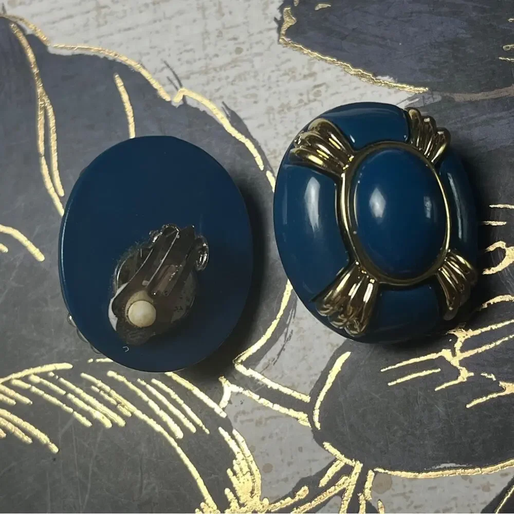 Vintage 80s Oversized Bold Blue Blue Acrylic and Gold Clip Earrings Nautical